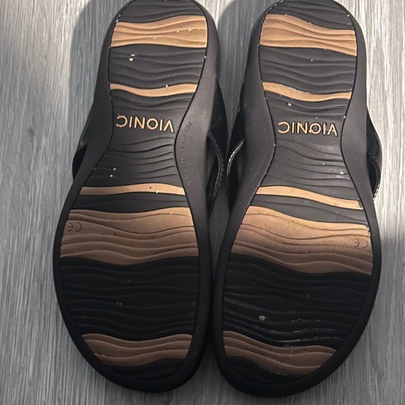 Vionic Sandals - Picture 7 of 7